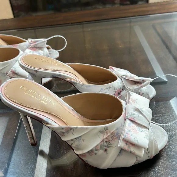 Antonio Melani x Born on Fifth Arden Floral Bow Family Matching Dress Sandals - Picture 6 of 16